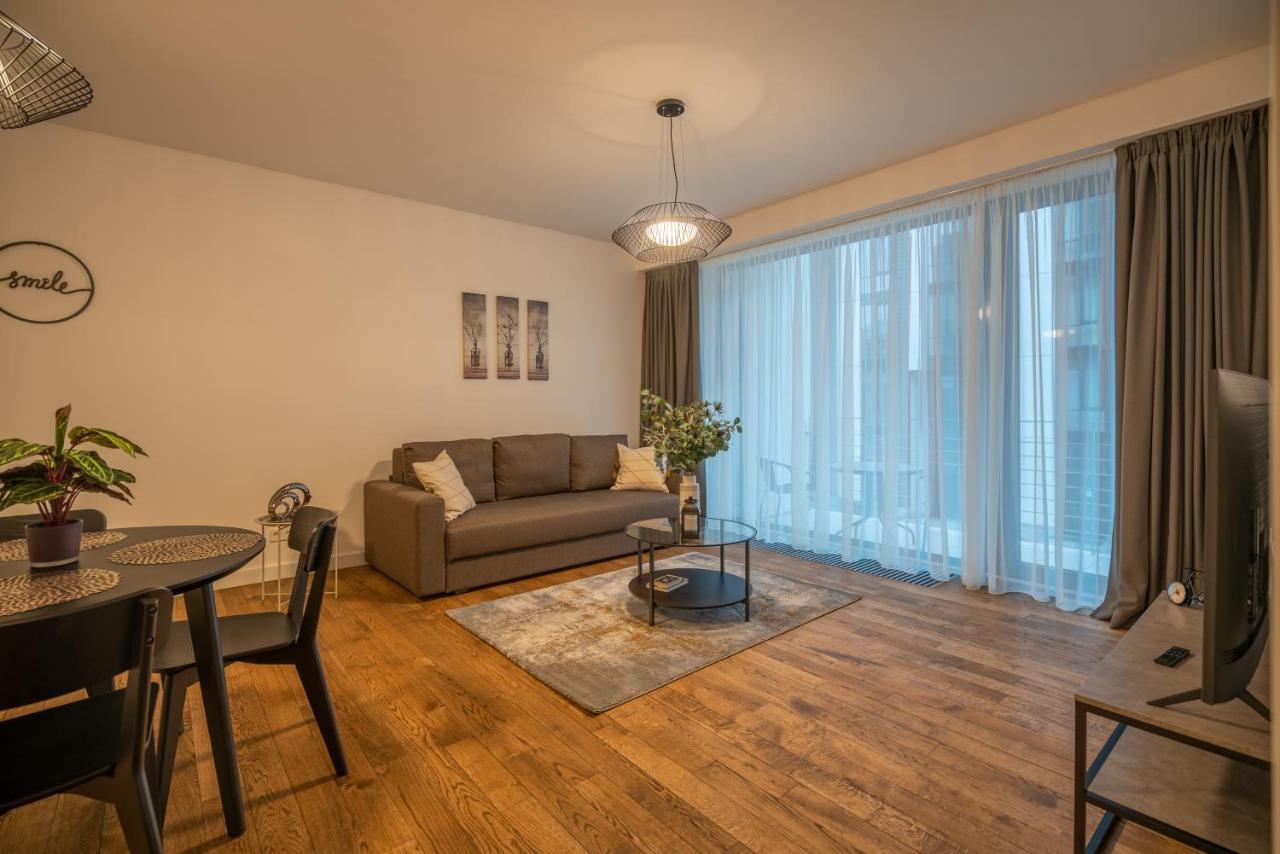 Easyrooms Dzirnavu Riga Exterior foto