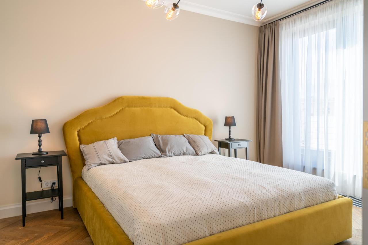 Easyrooms Dzirnavu Riga Exterior foto