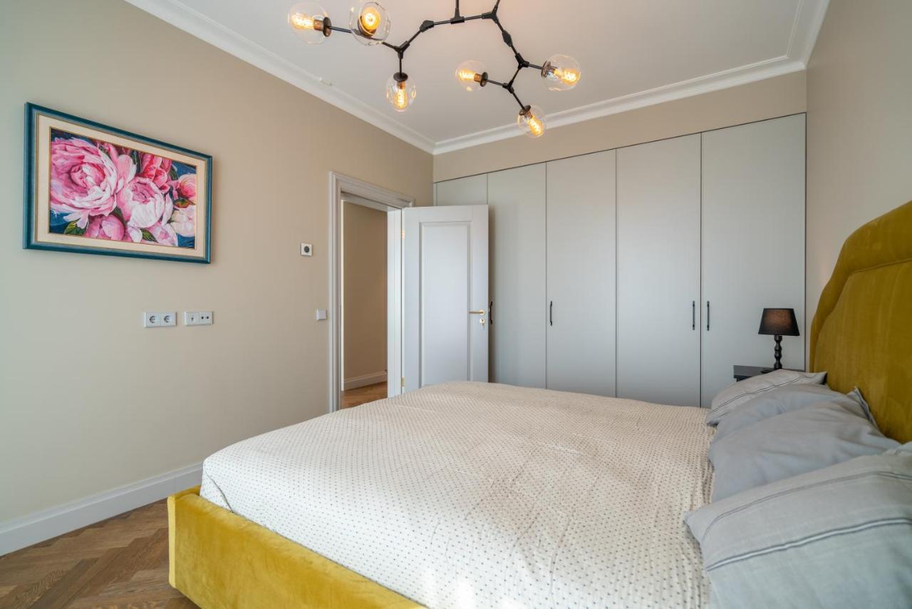 Easyrooms Dzirnavu Riga Exterior foto