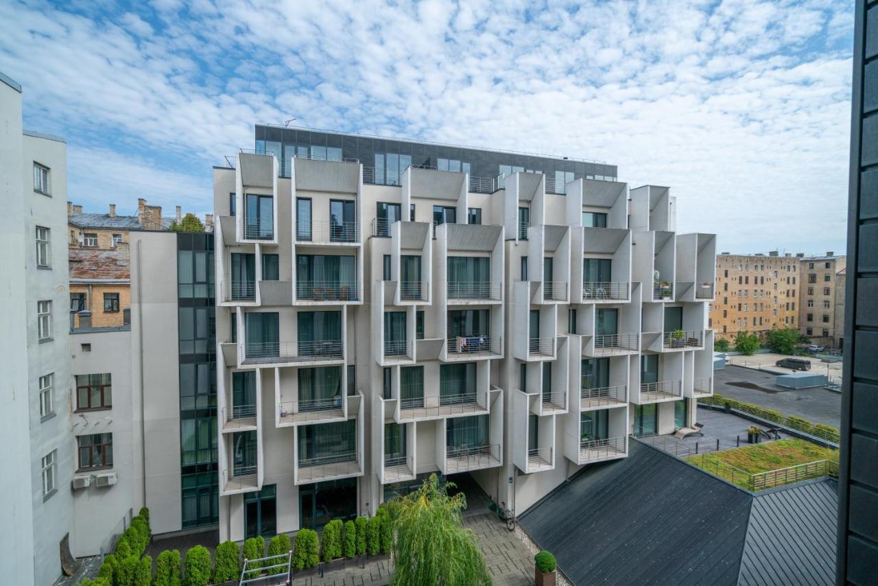 Easyrooms Dzirnavu Riga Exterior foto