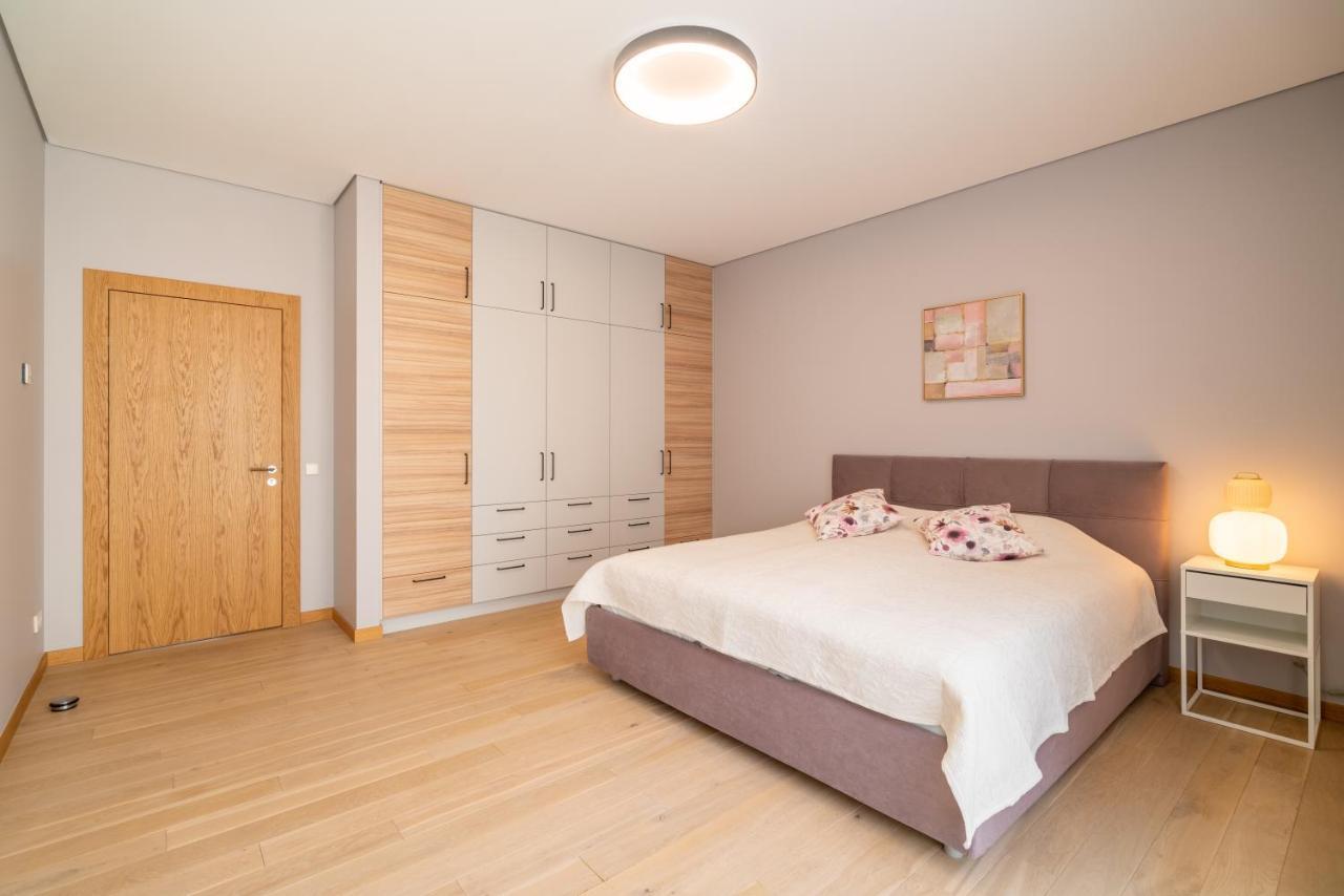 Easyrooms Dzirnavu Riga Exterior foto